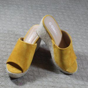 Weeboo Size 9 Yellow Suede Espadrille Wedge Heels